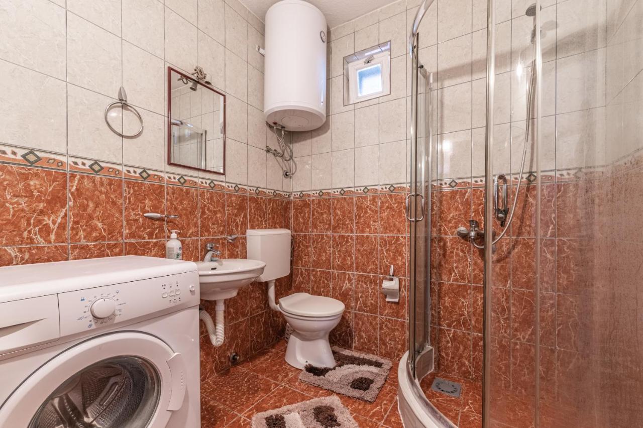 Frile Apartments Никшич Экстерьер фото