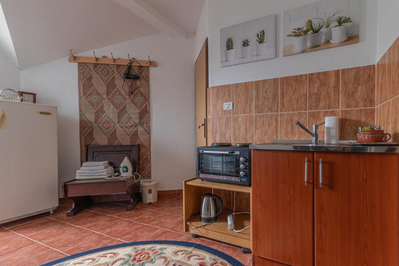 Frile Apartments Никшич Экстерьер фото