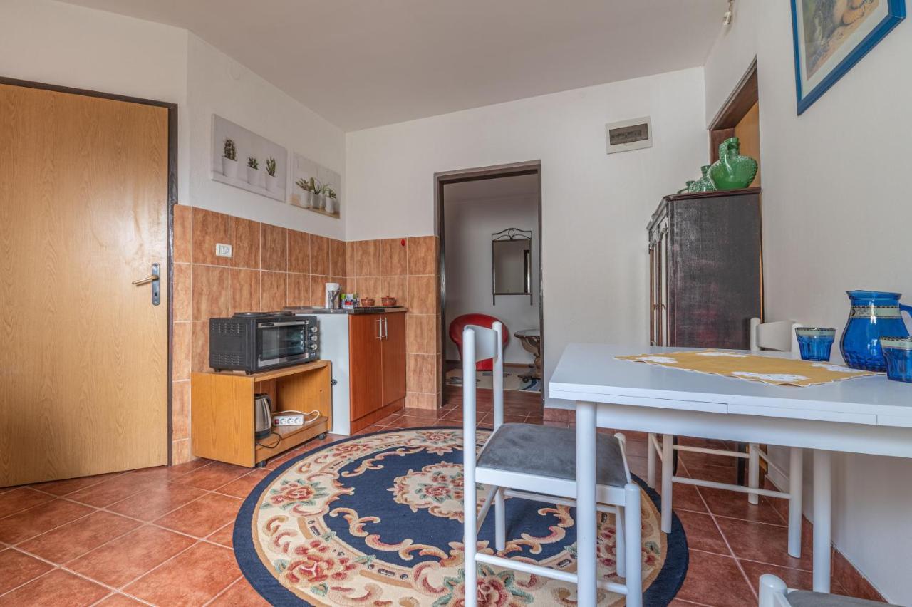 Frile Apartments Никшич Экстерьер фото